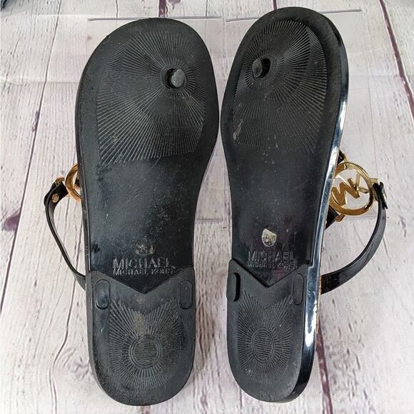 Michael Kors MK Charm Jelly Thong Sandals - Picture 6 of 9